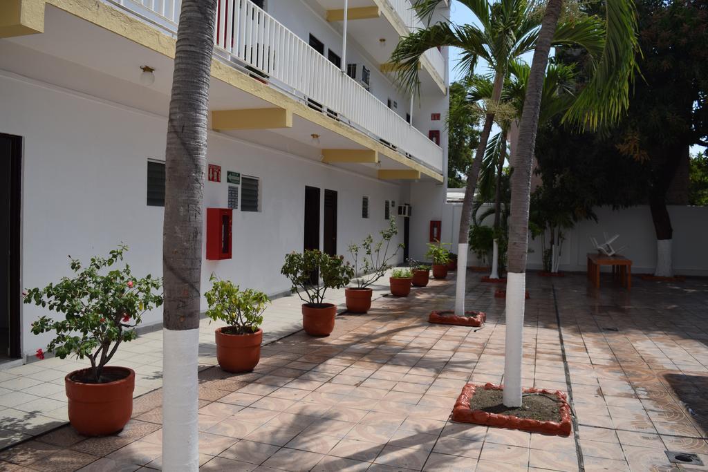 Hotel Lb Manzanillo Exteriér fotografie